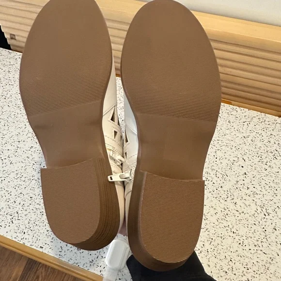 Soda White Ankle Booties with Cutout Design - Picture 4 of 6